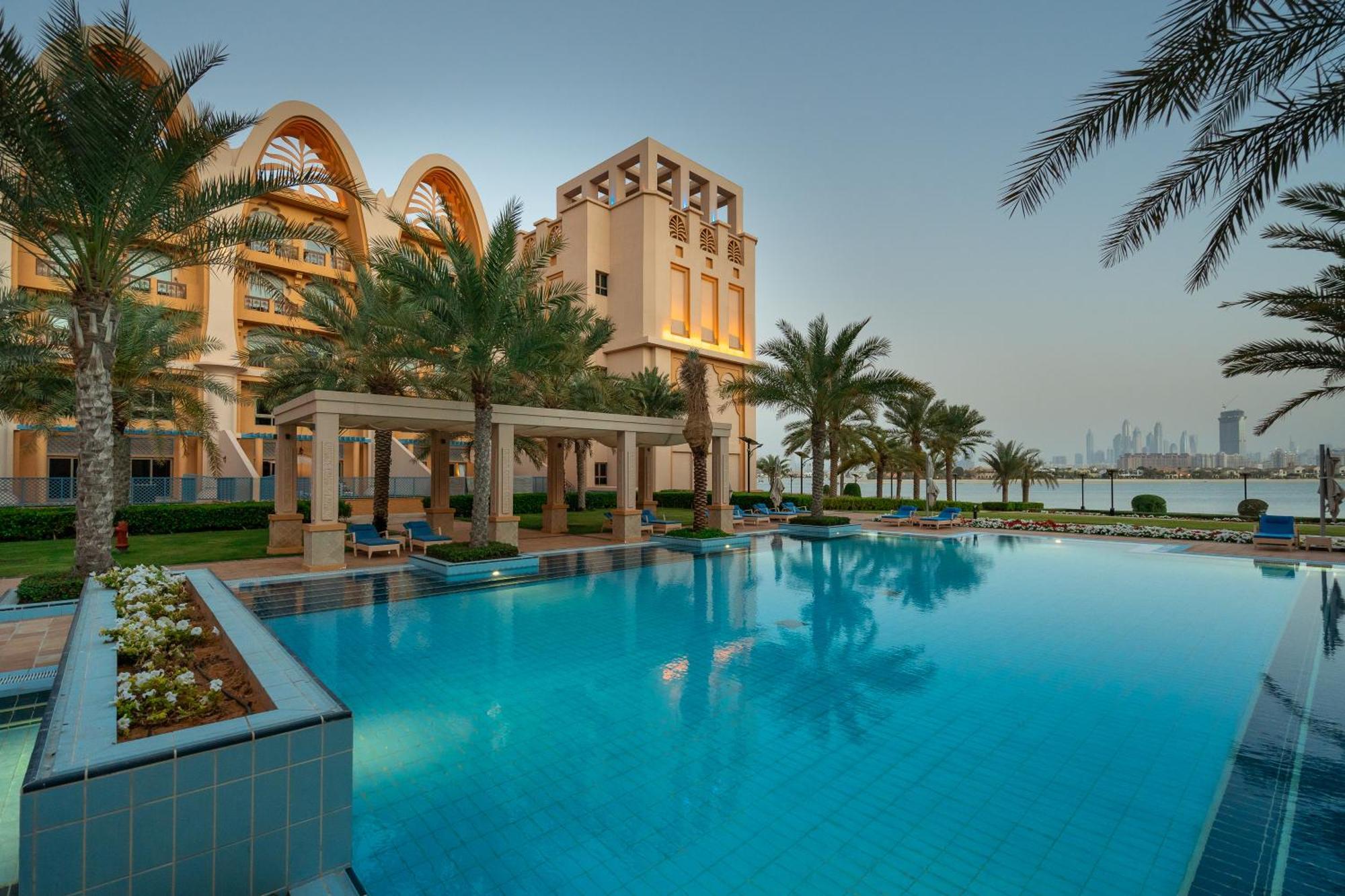 Apartamento Simply Comfort In Sarai Palm Jumeirah Dubái Exterior foto